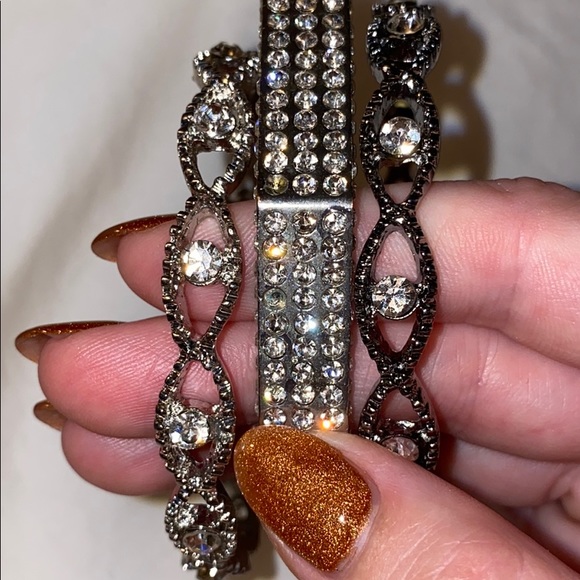 💎bebe Silver Tone Rhinestone Bangle Set - Picture 4 of 11